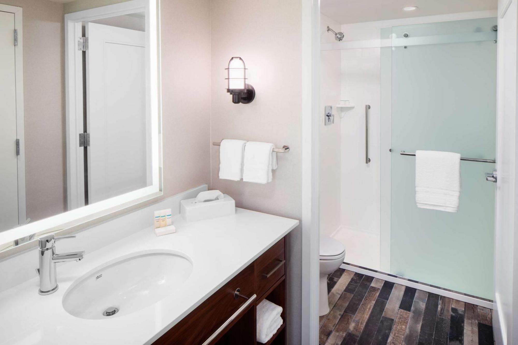 Homewood Suites By Hilton Boston Seaport District Экстерьер фото