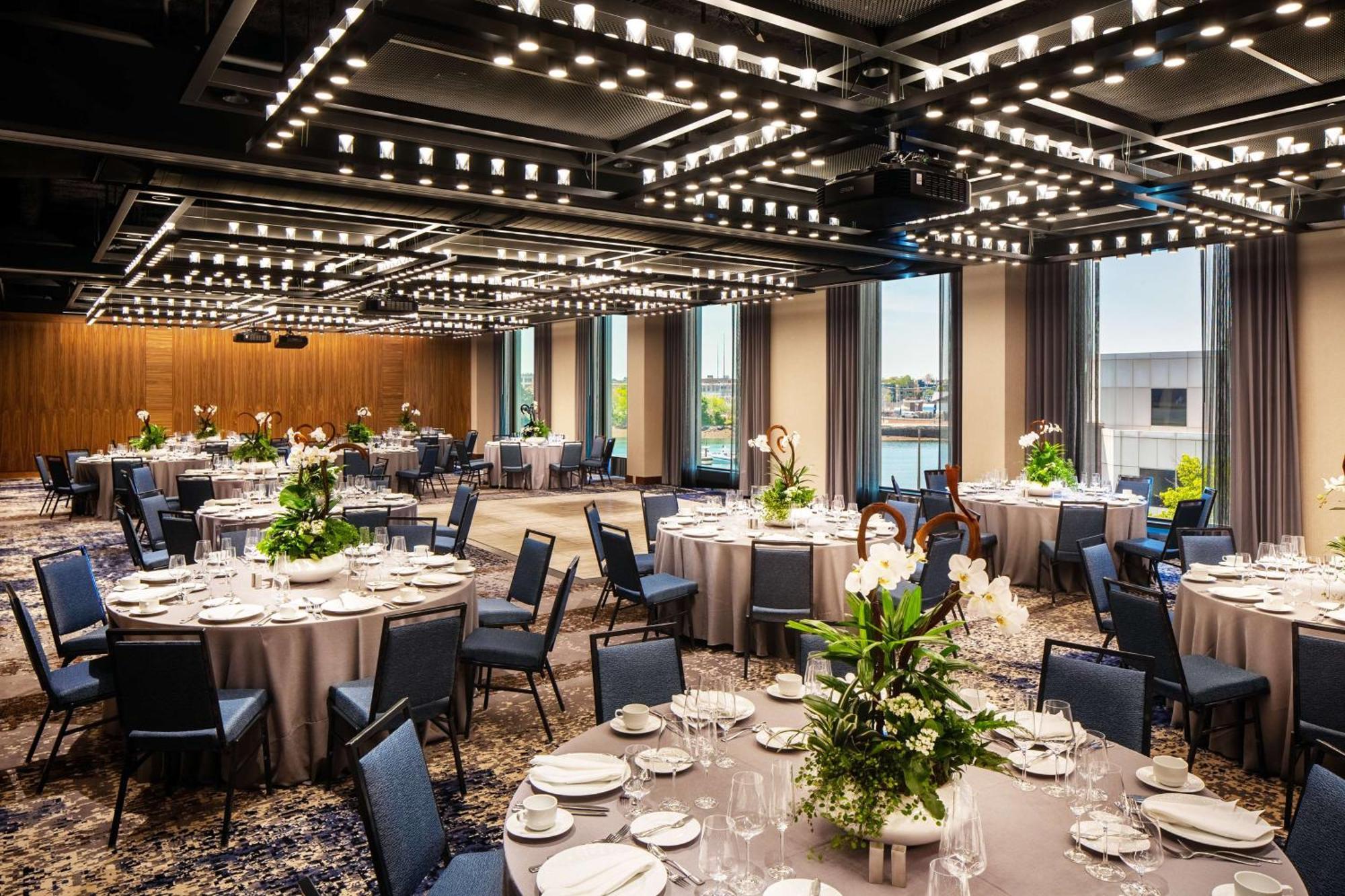 Homewood Suites By Hilton Boston Seaport District Экстерьер фото