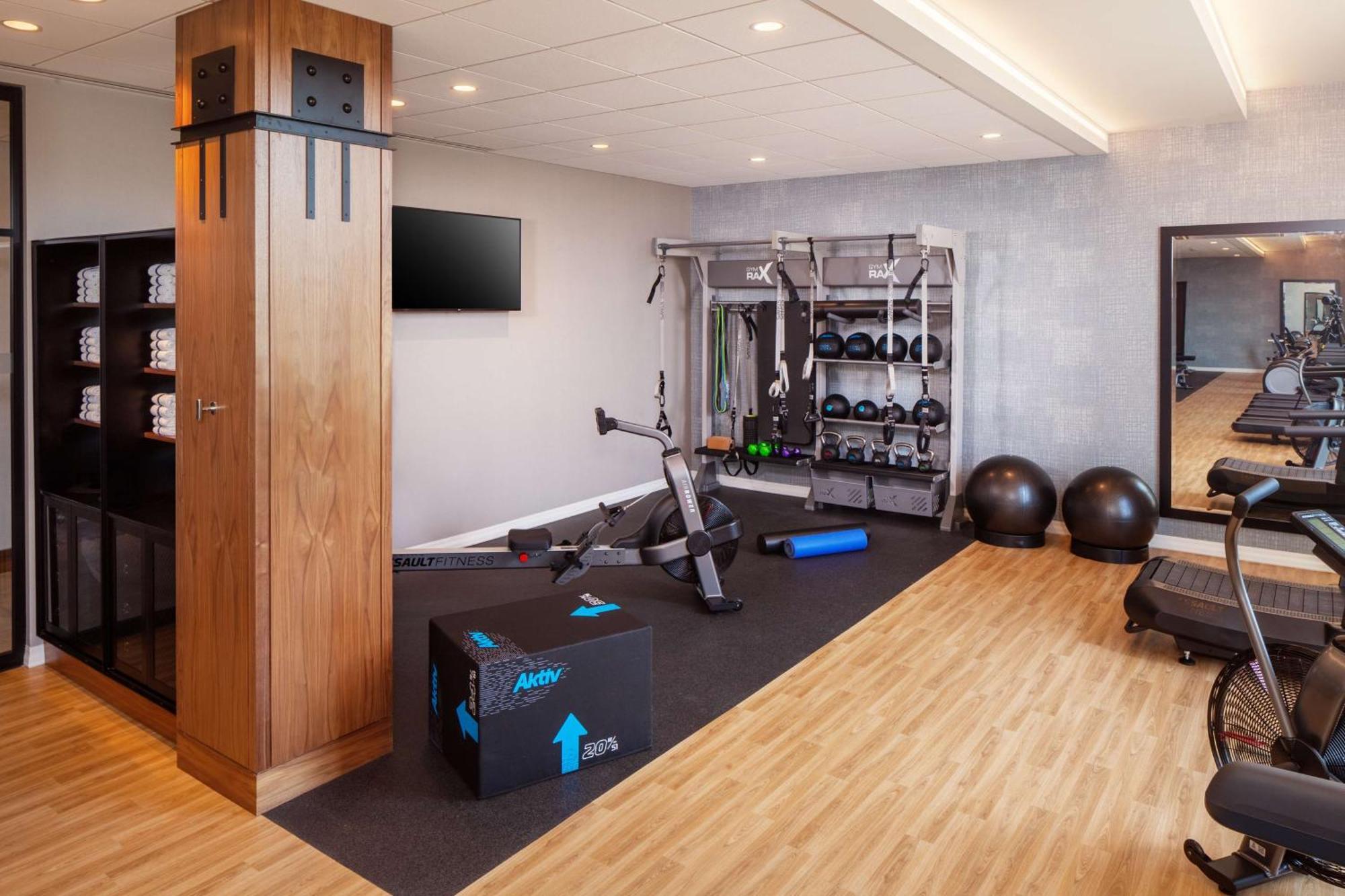 Homewood Suites By Hilton Boston Seaport District Экстерьер фото
